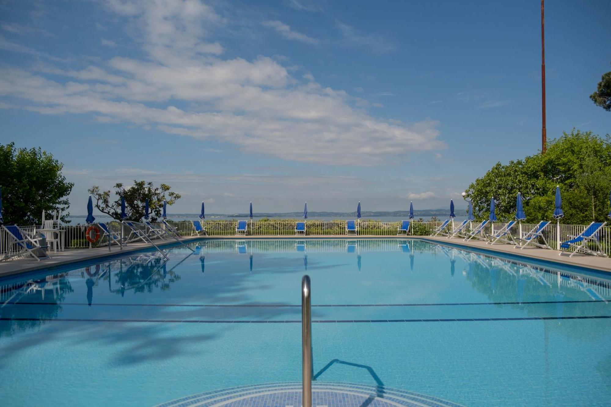 Hotel Vela D'Oro Dependence Bardolino Exterior photo